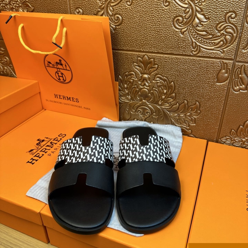 H**mes slippers